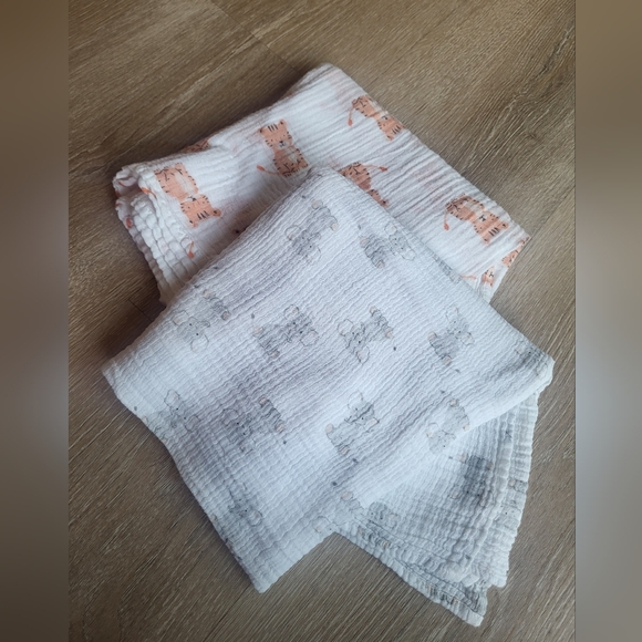 Aden + Anais Muslin Blankets - Set Of 2 - Picture 1 of 1